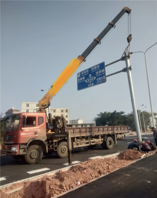 让胡路区设备吊装租赁吊车要用多大吊车