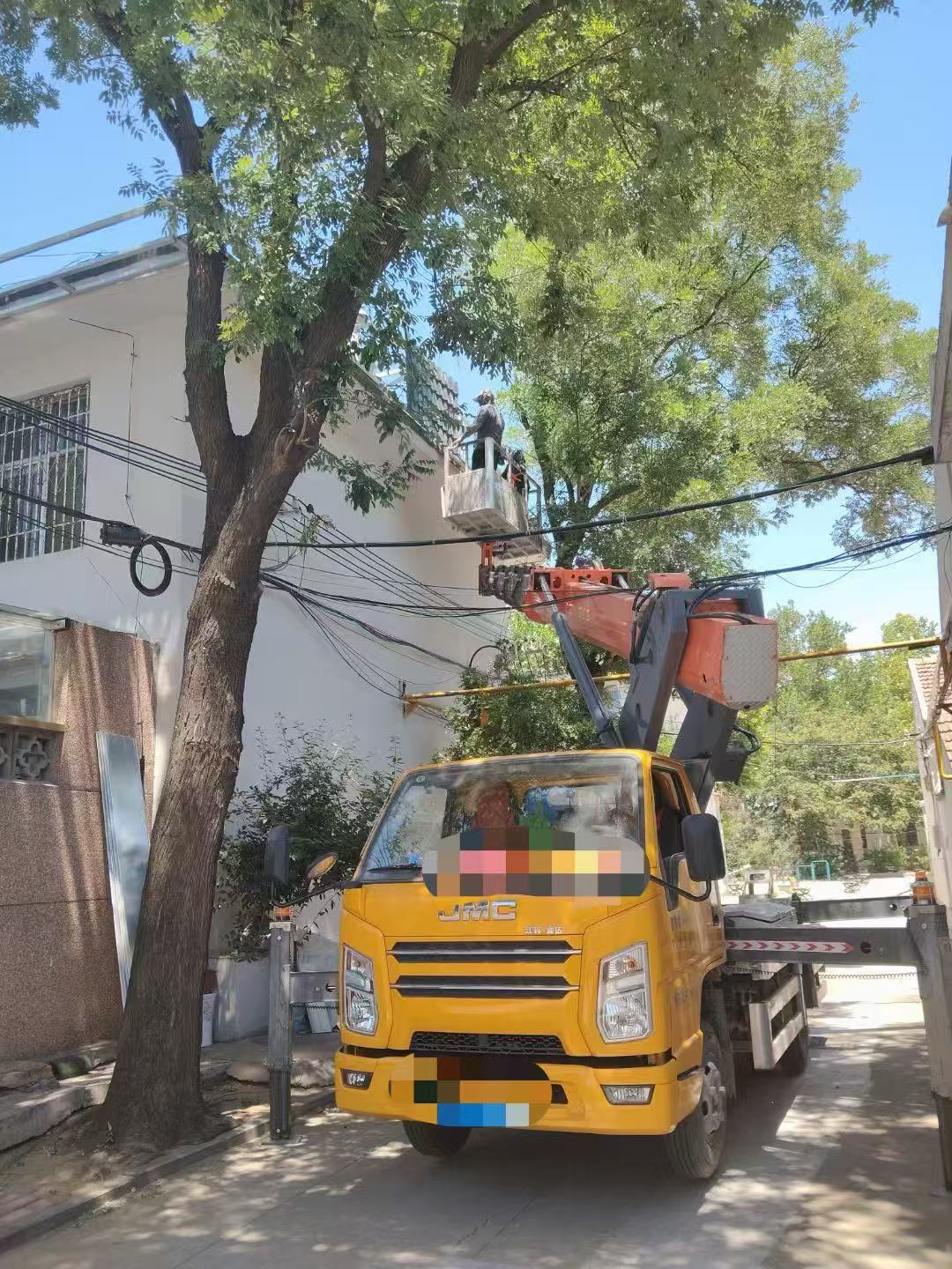 让胡路区高空作业车能吊装重物吗？最大承载多少公斤？