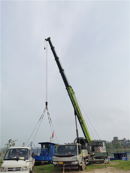 让胡路区桥梁建设吊装案例